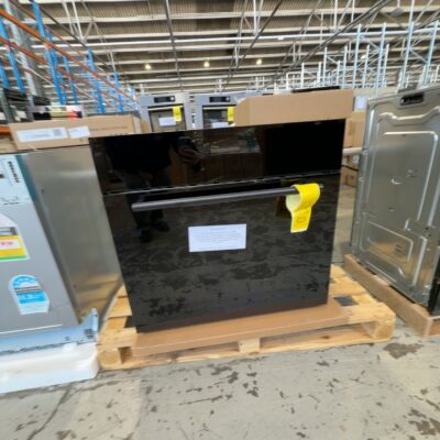 NEW ILVE OV30STCT3, BLACK GLASS 760MM PROFESSIONAL PLUS ELECTRIC OVEN, LARGE CAPACITY, TFT TOUCH DISPLAY, MAX TEMP 320 DEGREE, PRECISE TEMP CONTROL, COOKING PROBE, SOFT CLOSING DOOR, TANGENTIAL COOLING VENTILATION, STEAM DISCHARGE, RRP$6199, 2 YEAR WARRANTY