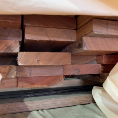 86X19 SPOTTED GUM FEATURE GRADE DECKING- (PACK CONSISTS OF RANDOM SHORT LENGTHS) 86X19 SPOTTED GUM FEATURE GRADE DECKING- (PACK CONSISTS OF RANDOM SHORT LENGTHS)