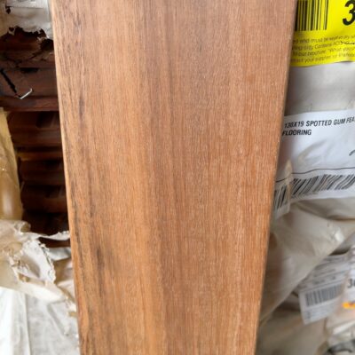 135X19 SPOTTED GUM FEATURE GRADE DECKING- (PACK CONSISTS OF RANDOM SHORT LENGTHS) 135X19 SPOTTED GUM FEATURE GRADE DECKING- (PACK CONSISTS OF RANDOM SHORT LENGTHS)