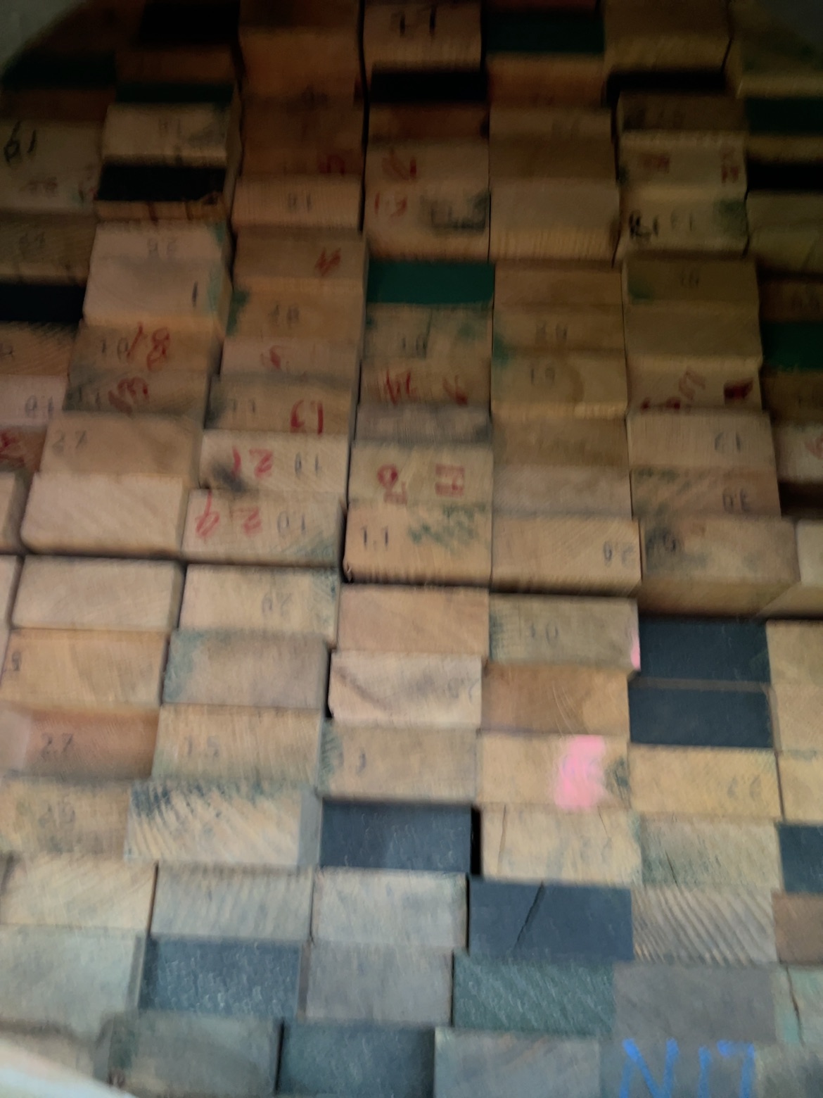 72X32 GLACIAL OAK DAR UTE WEATHERED KD HARDWOOD 72X32 GLACIAL OAK DAR UTE WEATHERED KD HARDWOOD