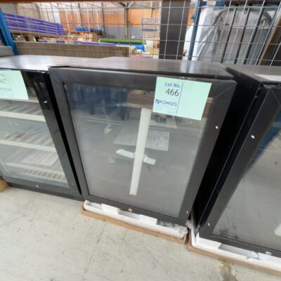 BRAND NEW EURO 600MM BLACK BEVERAGE FRIDGE, LEFT HAND GLASS DOOR EA600BFBL 12 MONTH WARRANTY RRP $1998 BRAND NEW EURO 600MM BLACK BEVERAGE FRIDGE, LEFT HAND GLASS DOOR EA600BFBL 12 MONTH WARRANTY RRP $1998