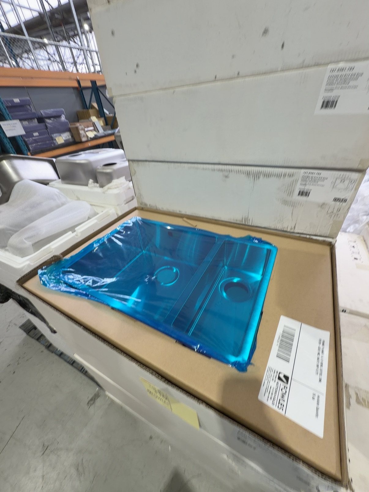 FRANKE PLANAR 1 & 1/3 BOWL S/STEEL SINK, PZX260-6303E SOLD AS IS RRP $1279 FRANKE PLANAR 1 & 1/3 BOWL S/STEEL SINK, PZX260-6303E SOLD AS IS RRP $1279