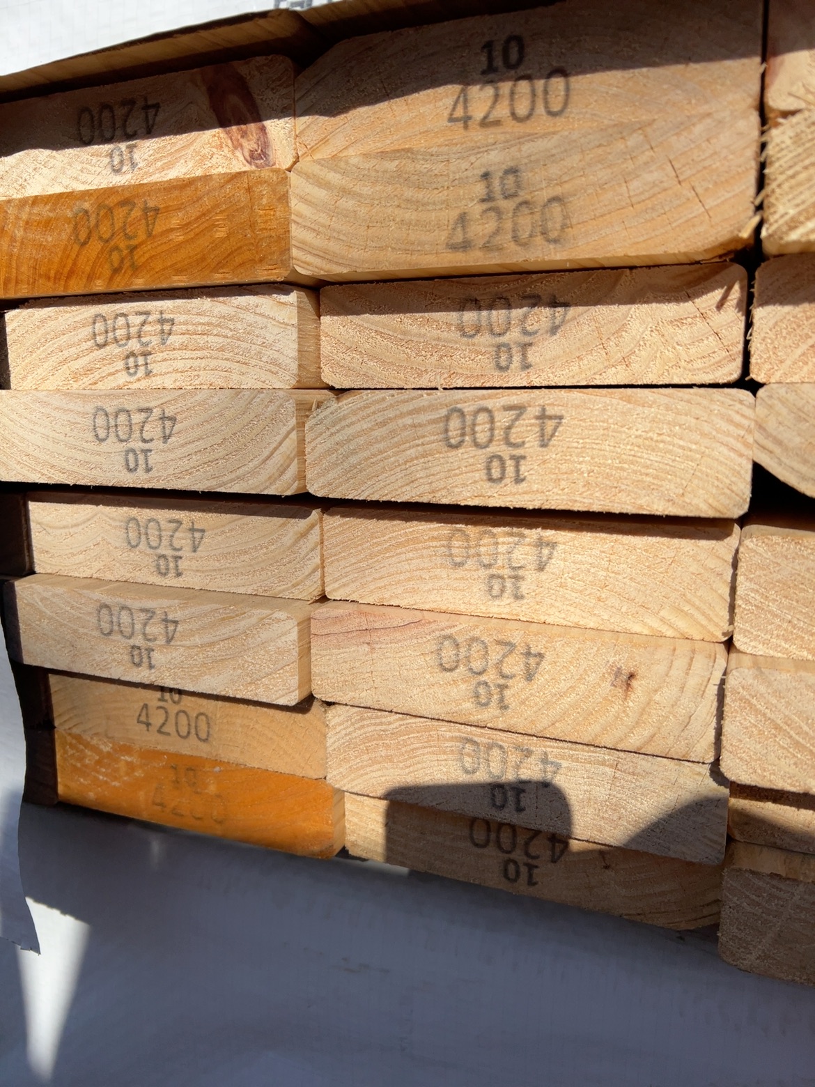 140X35 MGP10 PINE-90/4.2 (THIS PACK IS AGED STOCK AND SOLD AS IS) 140X35 MGP10 PINE-90/4.2 (THIS PACK IS AGED STOCK AND SOLD AS IS)