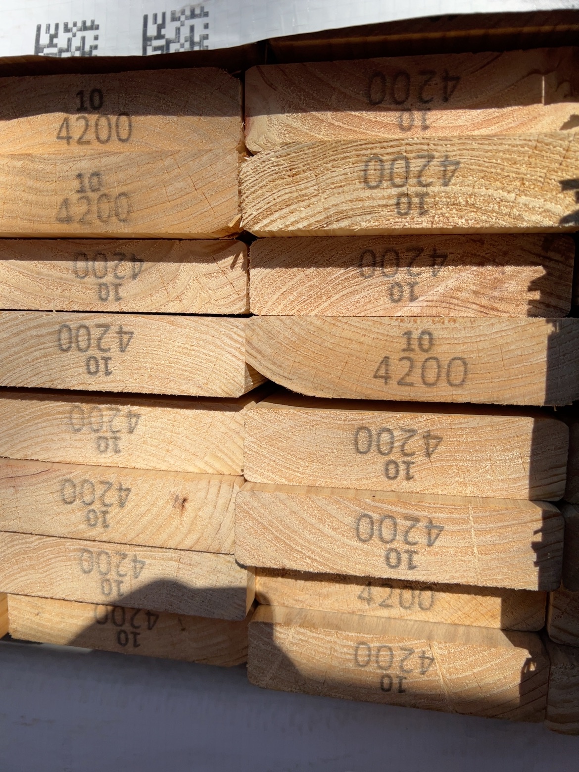 140X35 MGP10 PINE-90/4.2 (THIS PACK IS AGED STOCK AND SOLD AS IS) 140X35 MGP10 PINE-90/4.2 (THIS PACK IS AGED STOCK AND SOLD AS IS)