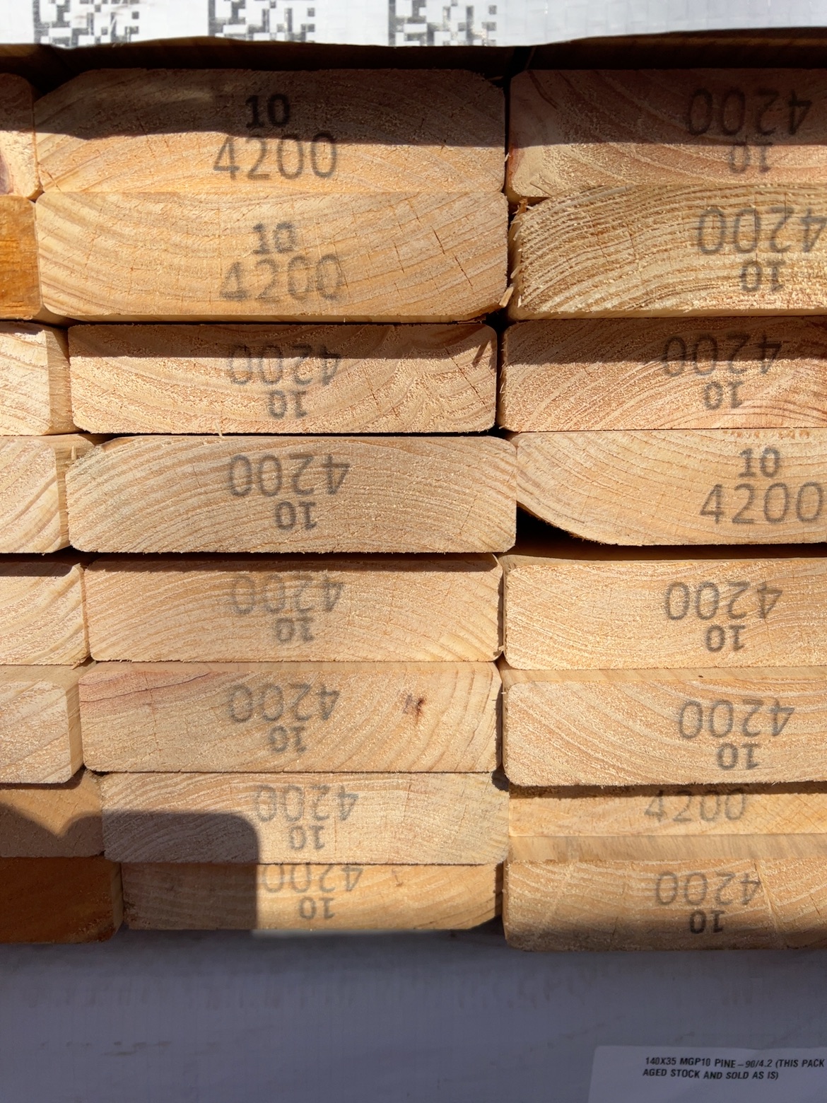 140X35 MGP10 PINE-90/4.2 (THIS PACK IS AGED STOCK AND SOLD AS IS) 140X35 MGP10 PINE-90/4.2 (THIS PACK IS AGED STOCK AND SOLD AS IS)