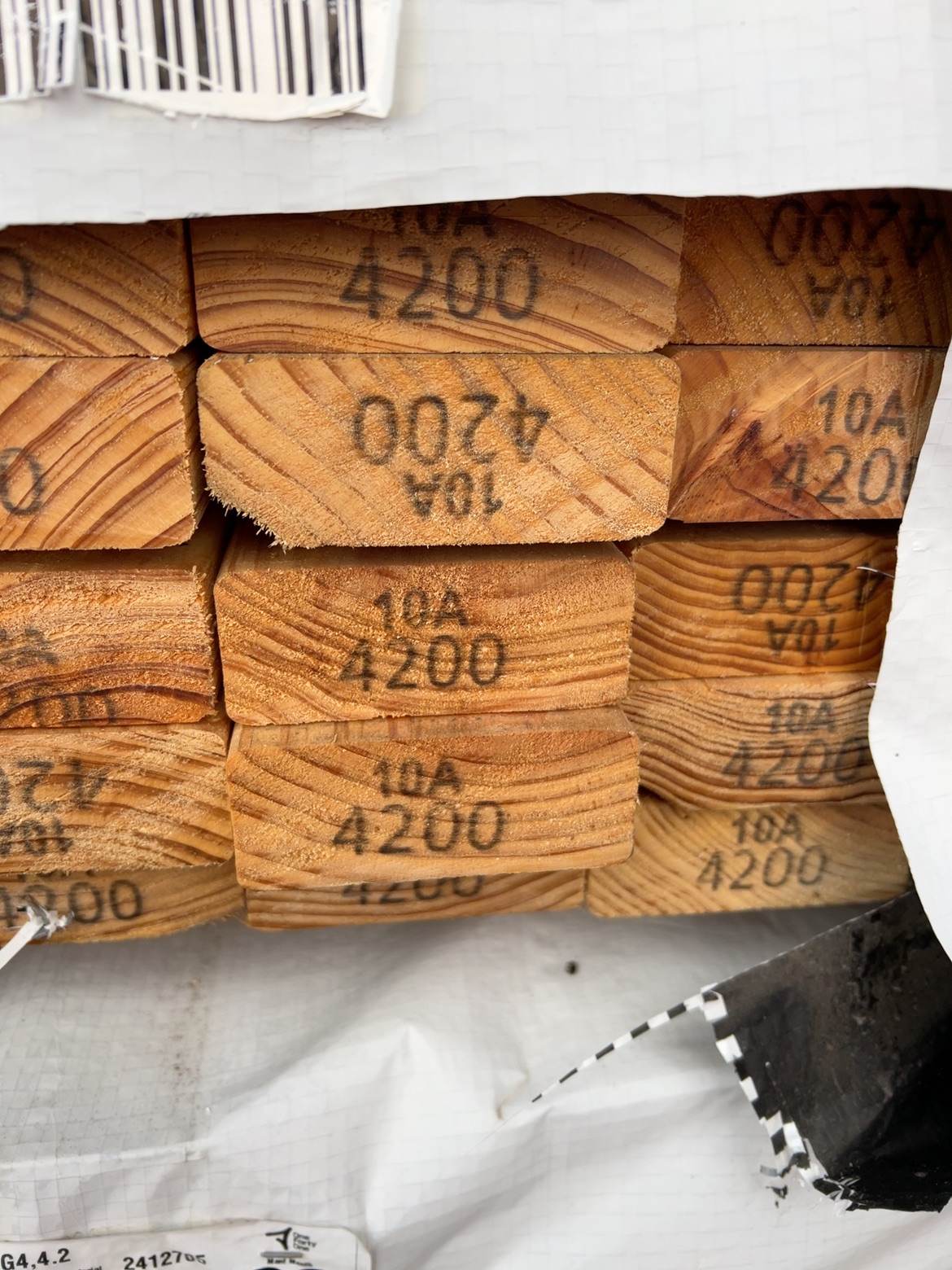 90X35 L3 MGP10 TREATED PINE-72/4.2 (THIS PACK IS AGED STOCK AND SOLD AS IS) 90X35 L3 MGP10 TREATED PINE-72/4.2 (THIS PACK IS AGED STOCK AND SOLD AS IS)