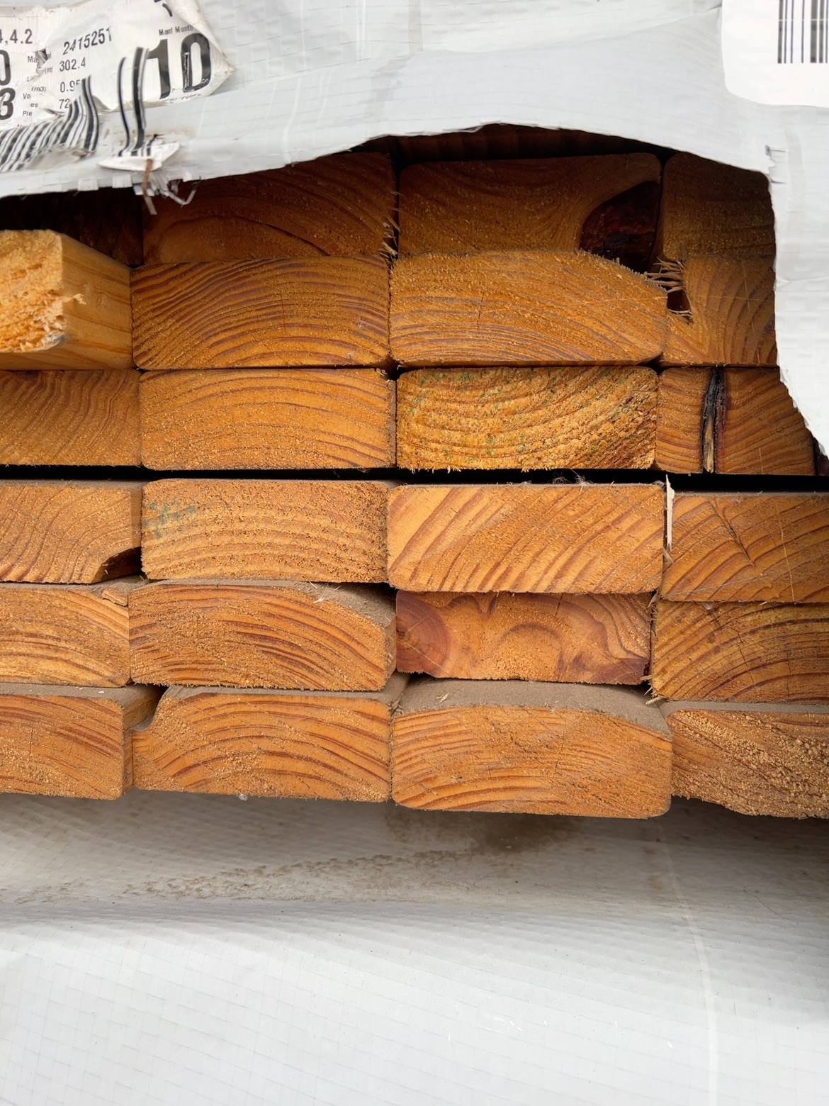 90X35 L3 MGP10 TREATED PINE-72/4.2 (THIS PACK IS AGED STOCK AND SOLD AS IS) 90X35 L3 MGP10 TREATED PINE-72/4.2 (THIS PACK IS AGED STOCK AND SOLD AS IS)