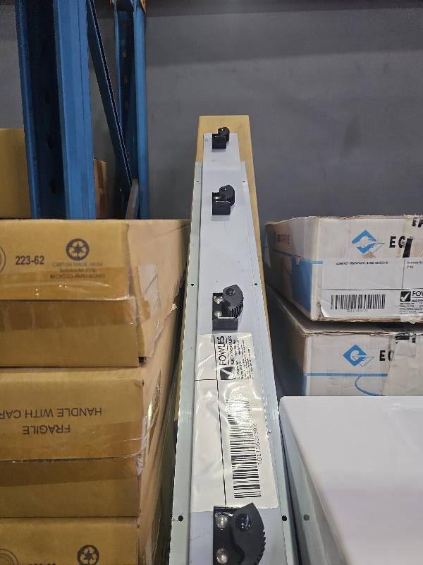 S/STEEL MOP HOLDER, 915MM, 4 HOLDERS, B223X36, 12 MONTH WARRANTY S/STEEL MOP HOLDER, 915MM, 4 HOLDERS, B223X36, 12 MONTH WARRANTY