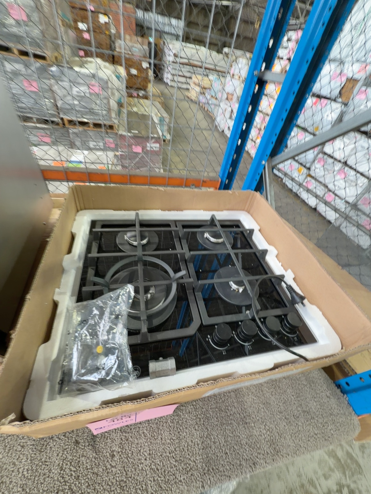 NEW ILVE PROFESSIONAL PLUS 600MM GAS COOKTOP, BLACK GLASS SURFACE, 4 BURNER, HCG60CK, RRP$1499, 24 MONTH WARRANTY NEW ILVE PROFESSIONAL PLUS 600MM GAS COOKTOP, BLACK GLASS SURFACE, 4 BURNER, HCG60CK, RRP$1499, 24 MONTH WARRANTY