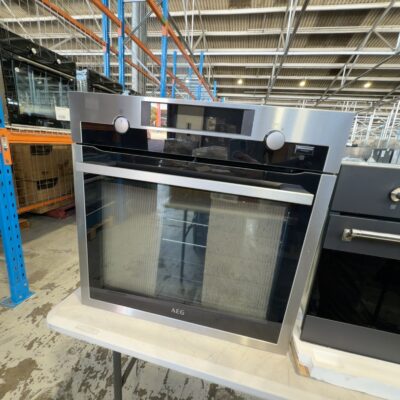 NEW AEG BPE556120M 600MM ELECTRIC OVEN, STEAMBAKE PYROLUXE WITH 10 COOKING FUNCTIONS, FOOD SENSOR, TELESCOPIC RUNNERS, FLOODLIGHT SYSTEM RRP$2199 WITH 5 YEAR WARRANTY NEW AEG BPE556120M 600MM ELECTRIC OVEN, STEAMBAKE PYROLUXE WITH 10 COOKING FUNCTIONS, FOOD SENSOR, TELESCOPIC RUNNERS, FLOODLIGHT SYSTEM RRP$2199 WITH 5 YEAR WARRANTY