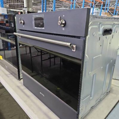 NEW SMEG MATTE BLACK 600MM PYROLYTIC ELECTRIC OVEN, CLASSIC SFPA6301TVN, 14 FUNCTIONS INCLUDING SPECIAL PIZZA SETTING, RRP$1699 NEW, SOLD AS IS NO WARRANTY