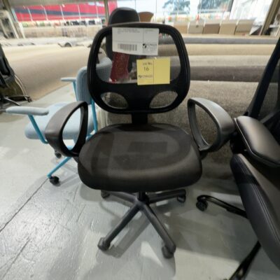 SAMPLE - BLACK STUDENT CHAIR, SEAT ADJUSTABLE, WEIGHT 100KG, RRP$129, SOLD AS IS