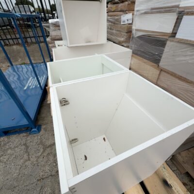 PALLET OF ASSORTED MIXED CABINETRY SOLD AS IS, **BIDDERS RESPONSIBILITY TO CHECK PALLETS PRIOR TO BIDDING** PALLET OF ASSORTED MIXED CABINETRY SOLD AS IS, **BIDDERS RESPONSIBILITY TO CHECK PALLETS PRIOR TO BIDDING**
