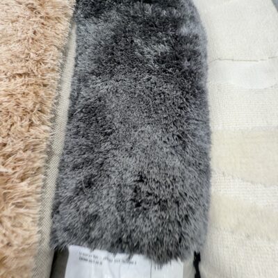 EX DISPLAY RUG - APPROX SIZE 1600MM X 2300MM SOLD AS IS