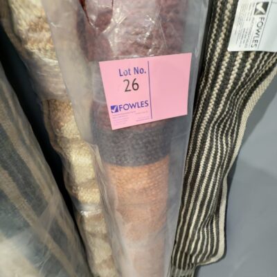 HIGH END RUG SAMPLES - APPROX SIZE 2000MM X 2900MM RRP$1199 HIGH END RUG SAMPLES - APPROX SIZE 2000MM X 2900MM RRP$1199
