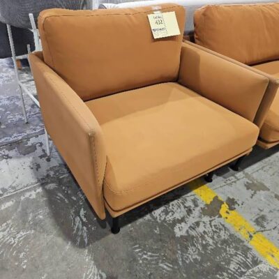 EX HIRE TAN ARMCHAIR , SOLD AS IS EX HIRE TAN ARMCHAIR , SOLD AS IS