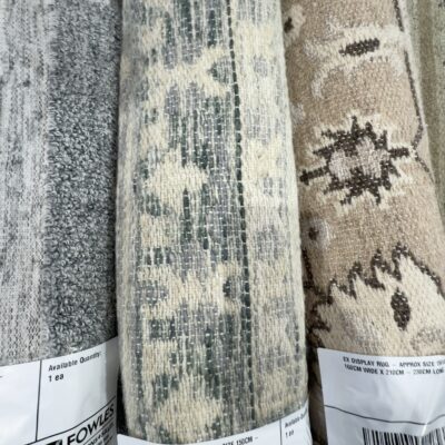 EX DISPLAY RUG - APPROX SIZE 150CM - 160CM WIDE X 210CM - 230CM LONG EX DISPLAY RUG - APPROX SIZE 150CM - 160CM WIDE X 210CM - 230CM LONG