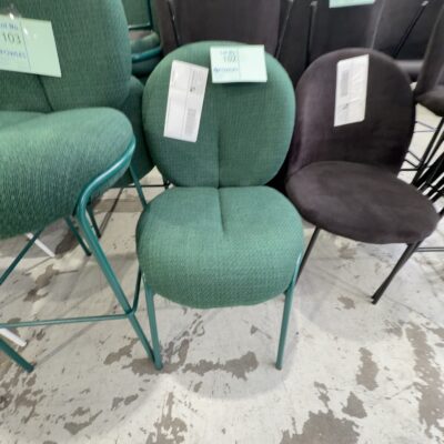 EX HIRE GREEN DINING CHAIR, SOLD AS IS EX HIRE GREEN DINING CHAIR, SOLD AS IS