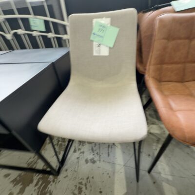 EX STAGING FURNITURE - LIGHT GREY DINING CHAIR SOLD AS IS EX STAGING FURNITURE - LIGHT GREY DINING CHAIR SOLD AS IS