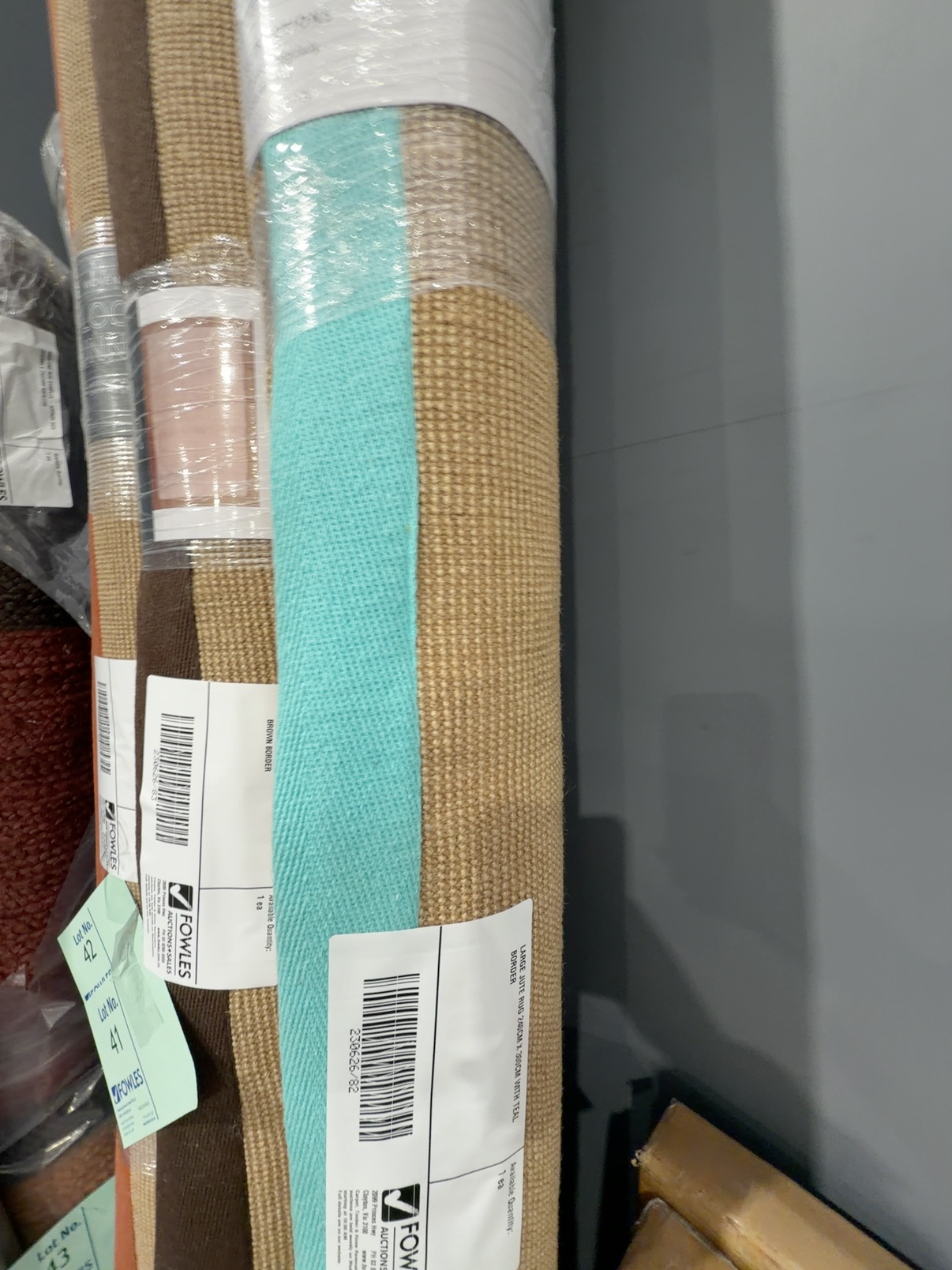 LARGE JUTE RUG 240CM X 300CM WITH TEAL BORDER LARGE JUTE RUG 240CM X 300CM WITH TEAL BORDER