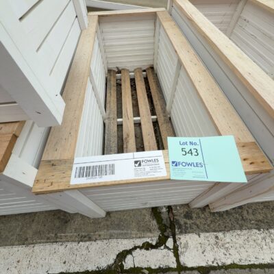 NEW WHITE PINE PLANTER BOX APPROX1100MM WIDE, NO CASTORS, NEW WHITE PINE PLANTER BOX APPROX1100MM WIDE, NO CASTORS,