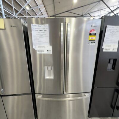 WESTINGHOUSE WHE6060SB FRENCH DOOR FRIDGE WITH WATER, 565 LITRE S/STEEL, 896MM WIDE, FLEXIBLE INTERIOR, SPILLSAFE SHELVES, FINGERPRINT RESISTANT, INTERNAL ELECTRONIC CONTROLS, 12 MONTH WARRANTY