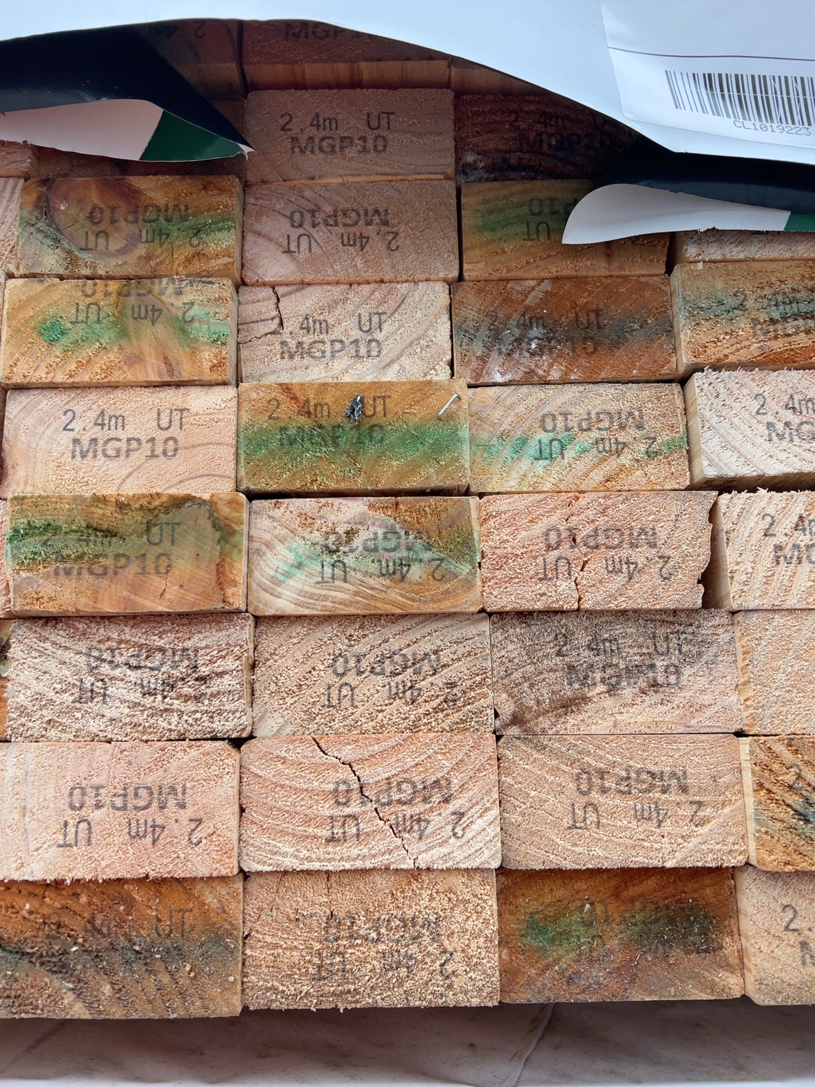 90X45 MGP10 PINE-112/2.4 (THIS PACK IS AGED STOCK AND SOLD AS IS) 90X45 MGP10 PINE-112/2.4 (THIS PACK IS AGED STOCK AND SOLD AS IS)