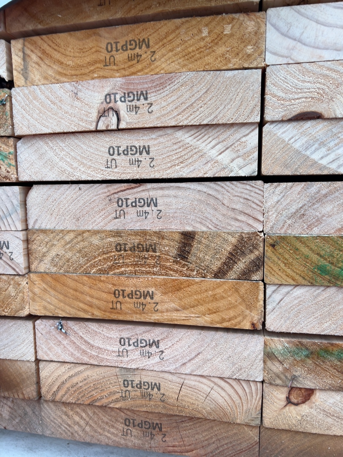 240X45 MGP10 PINE-42/2.4 (THIS PACK IS AGED STOCK AND SOLD AS IS) 240X45 MGP10 PINE-42/2.4 (THIS PACK IS AGED STOCK AND SOLD AS IS)