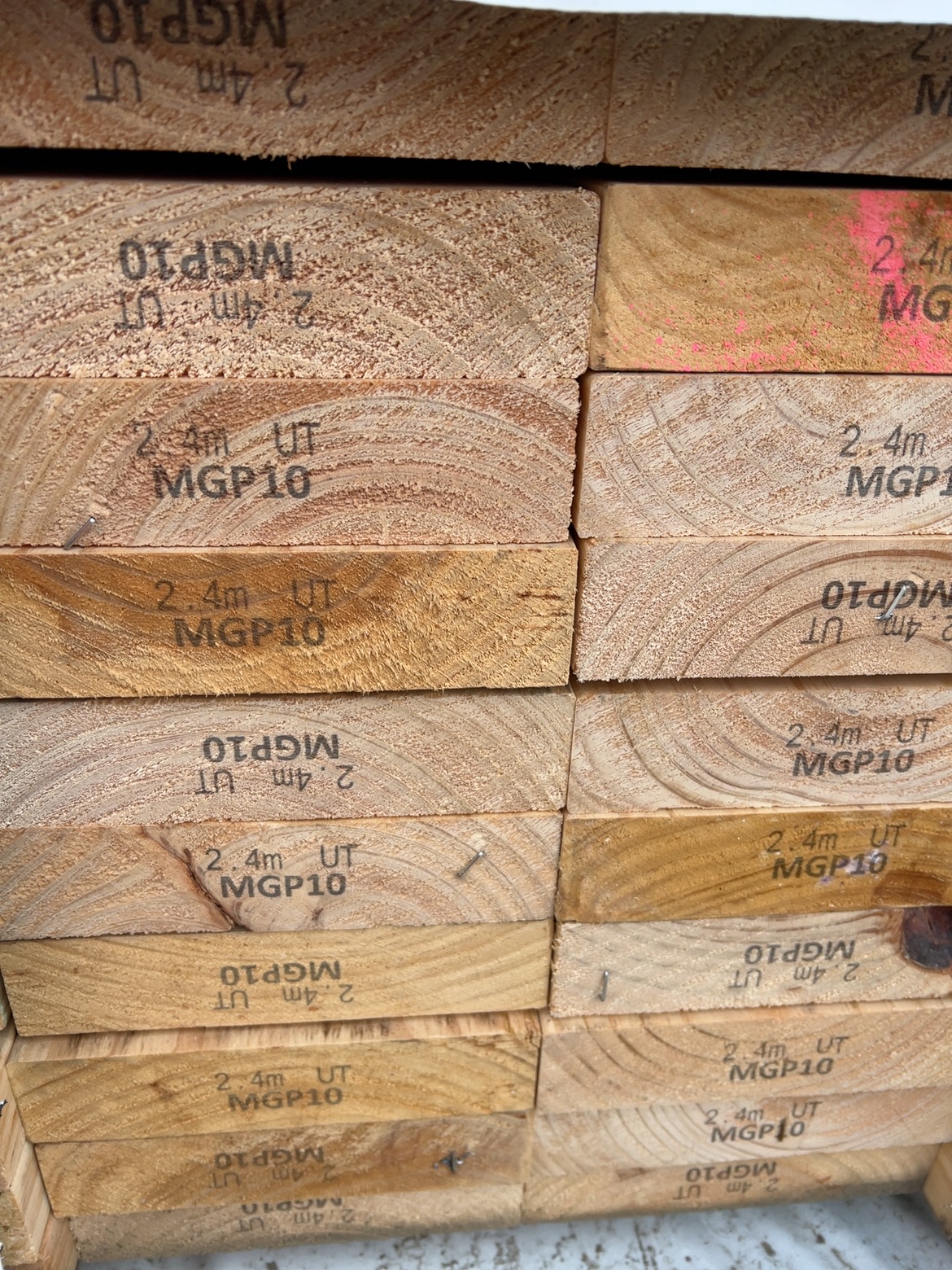 190X45 MGP10 PINE-56/2.4 (THIS PACK IS AGED STOCK AND SOLD AS IS) 190X45 MGP10 PINE-56/2.4 (THIS PACK IS AGED STOCK AND SOLD AS IS)