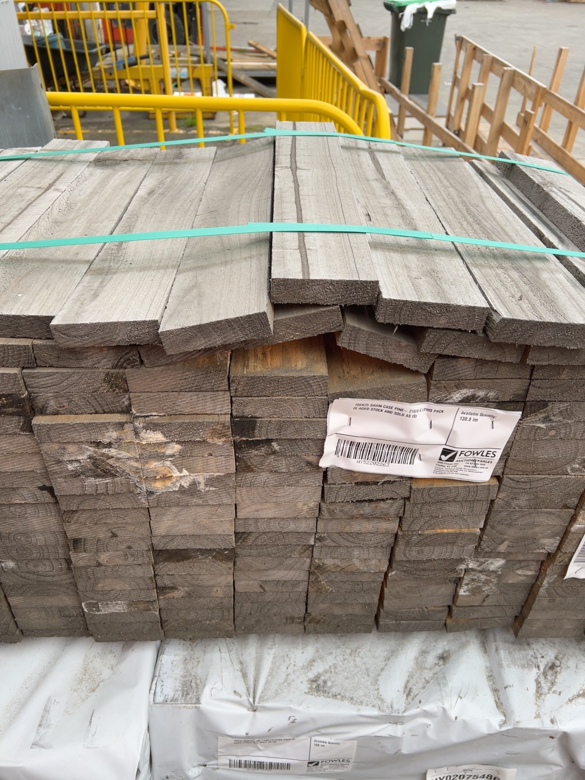 100X25 SAWN CASE PINE- 218/0.6 (THIS PACK IS AGED STOCK AND SOLD AS IS) 100X25 SAWN CASE PINE- 218/0.6 (THIS PACK IS AGED STOCK AND SOLD AS IS)