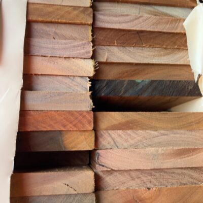 135X19 FEATURE GRADE SPOTTED GUM DECKING- (PACK CONSISTS OF RANDOM SHORT LENGTHS) 135X19 FEATURE GRADE SPOTTED GUM DECKING- (PACK CONSISTS OF RANDOM SHORT LENGTHS)