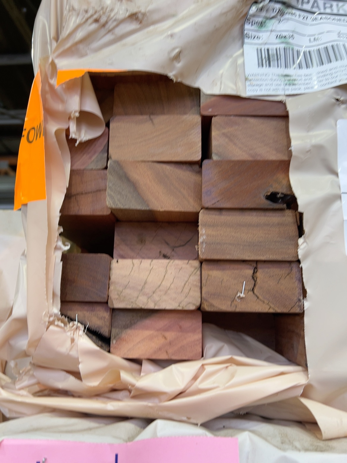 70X35 FEATURE GRADE SPOTTED GUM 70X35 FEATURE GRADE SPOTTED GUM