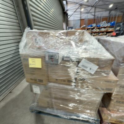 PALLET OF ASSORTED SKIL POWER TOOLS, A COMBINATION OF SKIN ONLY TOOLS (NO BATTERIES) AND ASSORTED SKIL POWER TOOL KITS WITH BATTERIES, SOLD AS IS