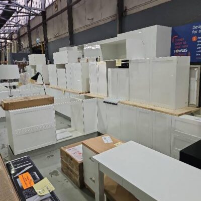NEW L SHAPE KITCHEN IN MATT WHITE SHAKER PROFILE, 2 PAC MATTE WHITE WITH 600MM PANTRY