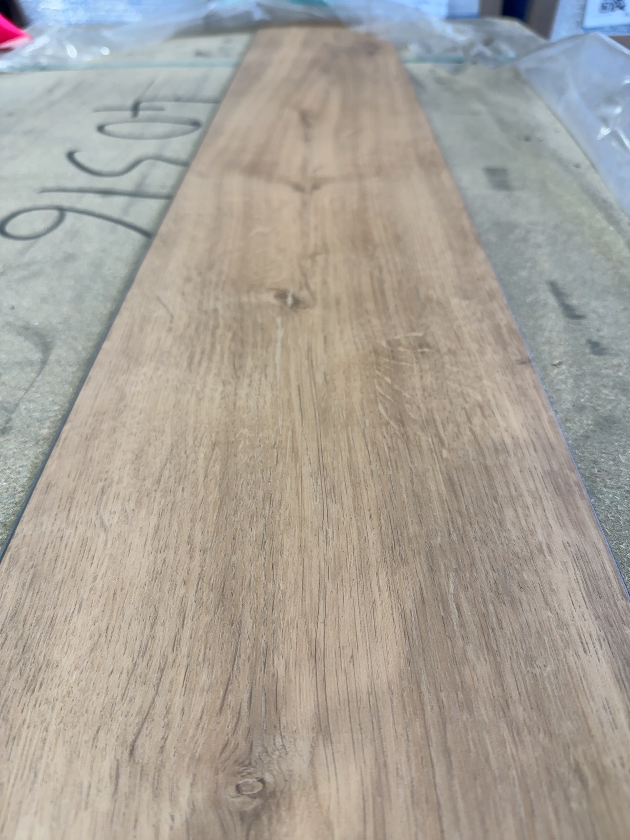 Quick-Step Bloom Elegant Oak Natural (1.873) Quick-Step Bloom Elegant Oak Natural (1.873)