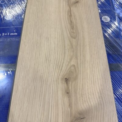 Quick-Step Bloom Brushed Oak Beige (1.873) Quick-Step Bloom Brushed Oak Beige (1.873)