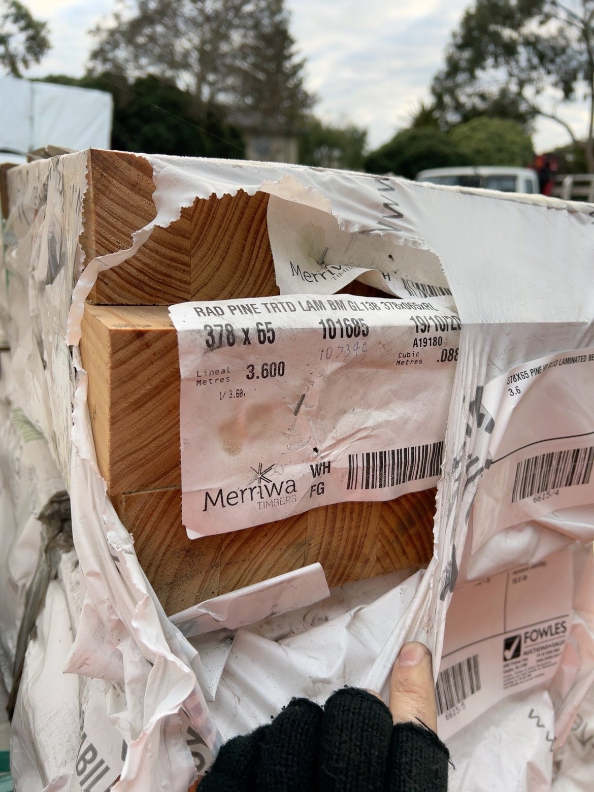 378X65 PINE H3 GL13 LAMINATED BEAMS-3/3.6 378X65 PINE H3 GL13 LAMINATED BEAMS-3/3.6