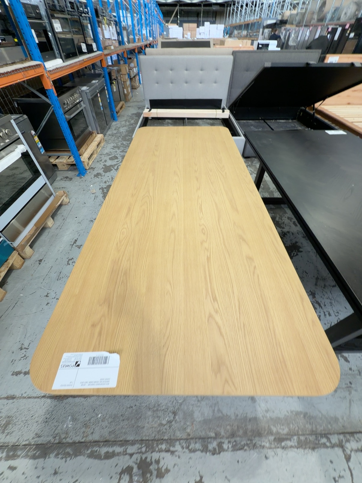 NEW DISCONTINUED FURNITURE - ASTON AMERICAN OAK 2500MM DINING TABLE WITH CURVED EDGES NEW DISCONTINUED FURNITURE - ASTON AMERICAN OAK 2500MM DINING TABLE WITH CURVED EDGES