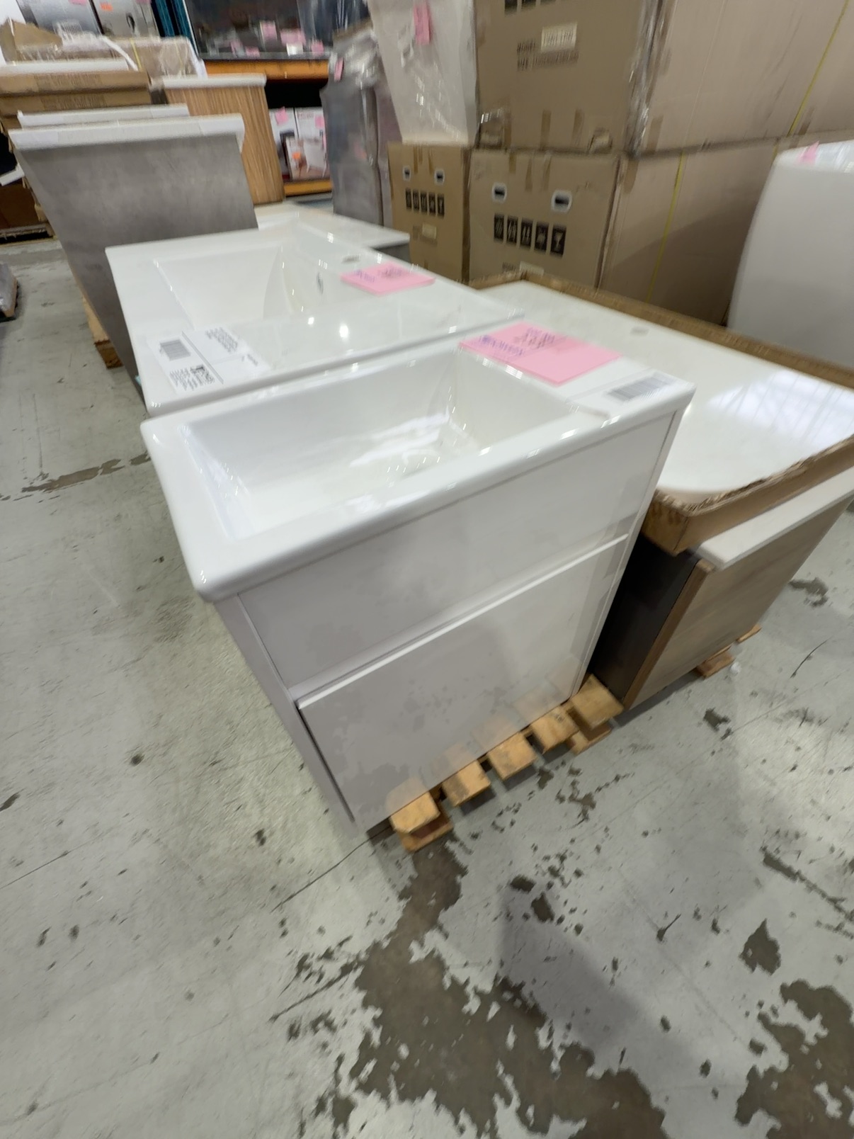 NEW AULIC BRANT 465MM WALL HUNG VANITY WITH GALA CERAMIC TOP CAWH17-465-CT26 NEW AULIC BRANT 465MM WALL HUNG VANITY WITH GALA CERAMIC TOP CAWH17-465-CT26