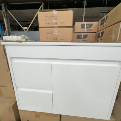 NEW AULIC MAYA WALL HUNG 750MM GLOSS WHITE VANITY, LEFT HAND DRAWER, WITH CERAMIC TOP CAWH22-750L-CT27 RRP$879 NEW AULIC MAYA WALL HUNG 750MM GLOSS WHITE VANITY, LEFT HAND DRAWER, WITH CERAMIC TOP CAWH22-750L-CT27 RRP$879