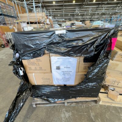PALLET OF COUTURE CREATIONS CRAFT MARKERS QTY 8952, AND 2880 BLENDERS AND 4 STANDS, SOLD AS IS PALLET OF COUTURE CREATIONS CRAFT MARKERS QTY 8952, AND 2880 BLENDERS AND 4 STANDS, SOLD AS IS
