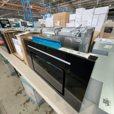 EX DISPLAY EUROMAID CFP9BG 900MM CHIMNEY RANGEHOOD WITH BLACK GLASS, 3 MONTH WARRANTY EX DISPLAY EUROMAID CFP9BG 900MM CHIMNEY RANGEHOOD WITH BLACK GLASS, 3 MONTH WARRANTY