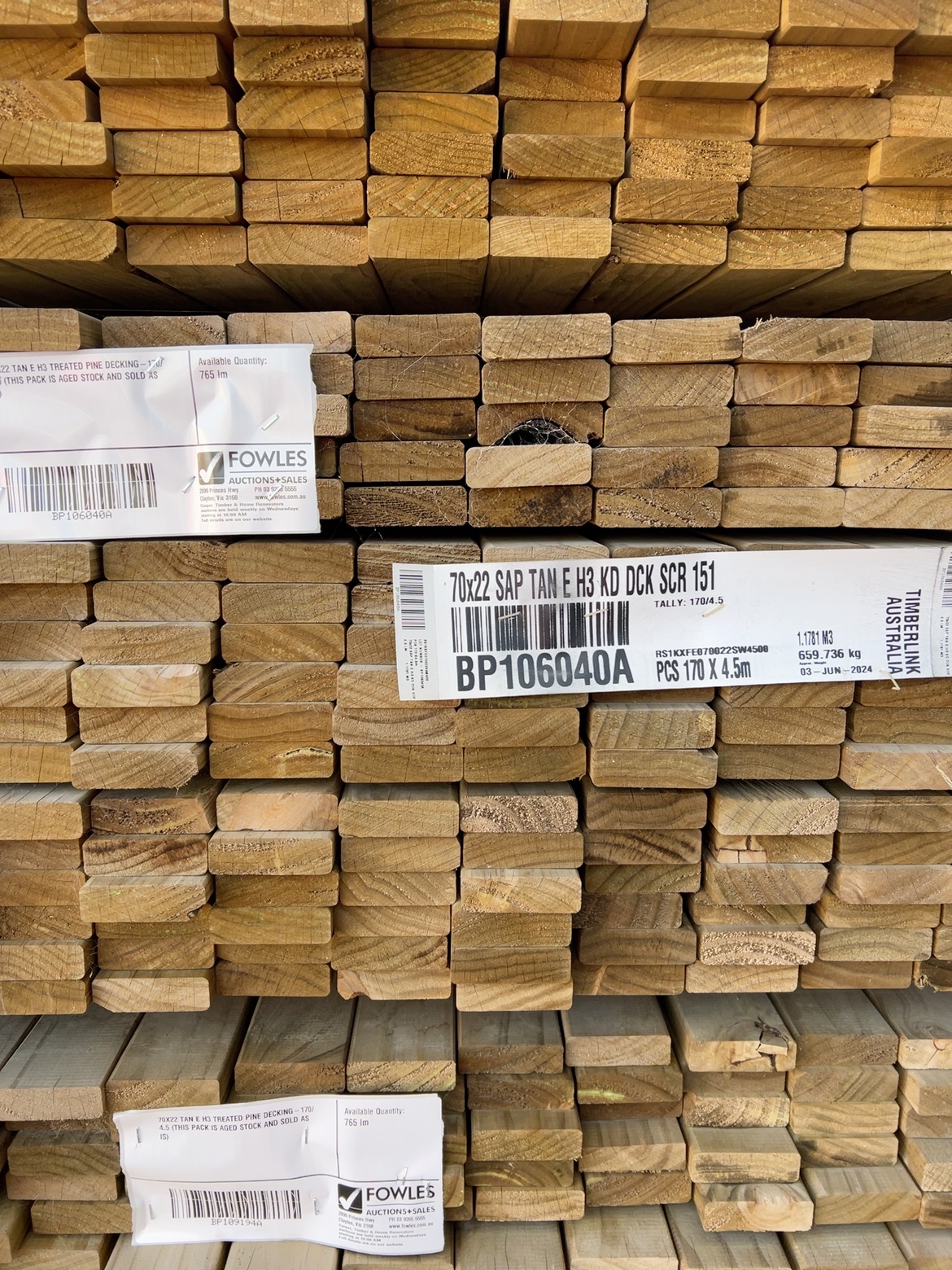 70X22 TAN E H3 TREATED PINE DECKING-170/4.5 (THIS PACK IS AGED STOCK AND SOLD AS IS) 70X22 TAN E H3 TREATED PINE DECKING-170/4.5 (THIS PACK IS AGED STOCK AND SOLD AS IS)
