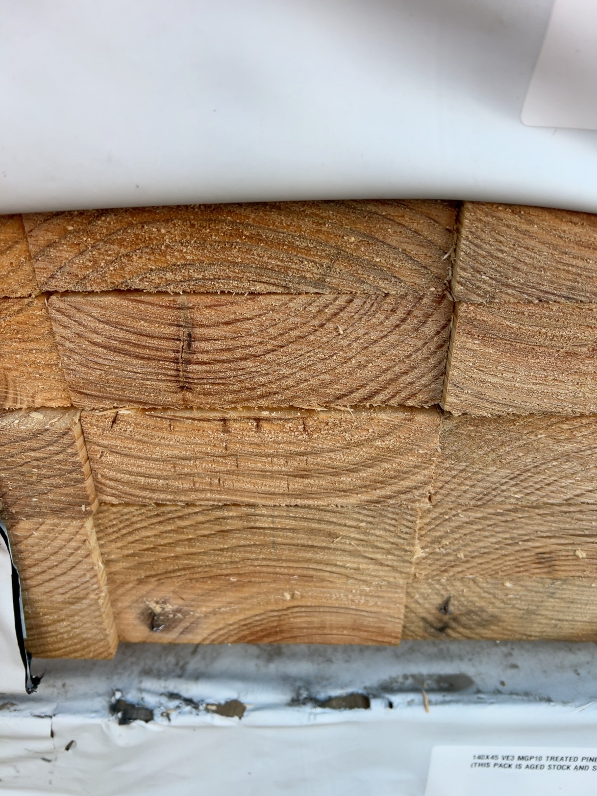 140X45 VE3 MGP10 TREATED PINE-40/1.2 (THIS PACK IS AGED STOCK AND SOLD AS IS) 140X45 VE3 MGP10 TREATED PINE-40/1.2 (THIS PACK IS AGED STOCK AND SOLD AS IS)