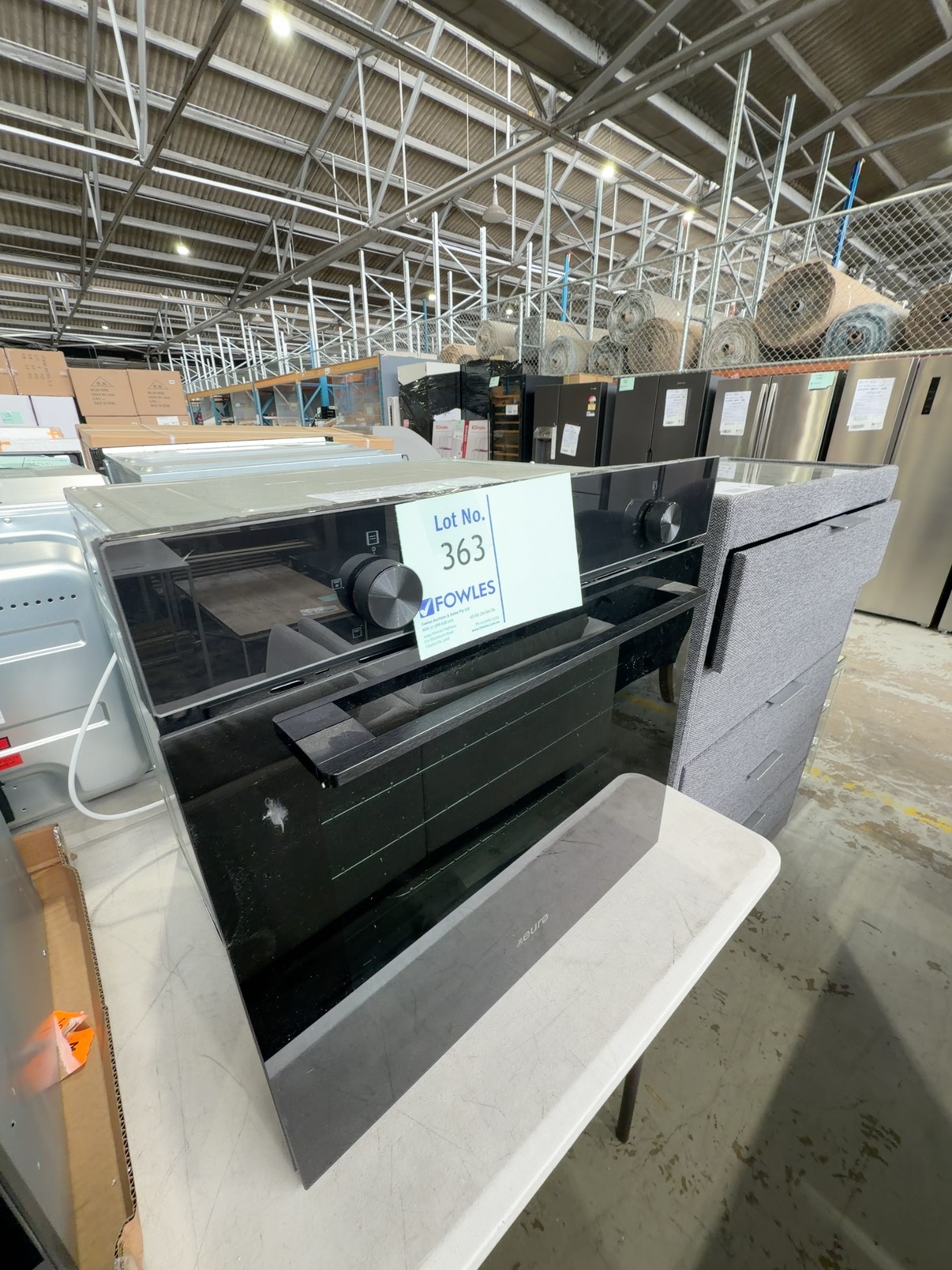 EX DISPLAY EURO 600MM ELECTRIC OVEN, EO605VBK, 5 FUNCTIONS, SOFT CLOSE DOOR, WITH 3 MONTH WARRANTY EX DISPLAY EURO 600MM ELECTRIC OVEN, EO605VBK, 5 FUNCTIONS, SOFT CLOSE DOOR, WITH 3 MONTH WARRANTY