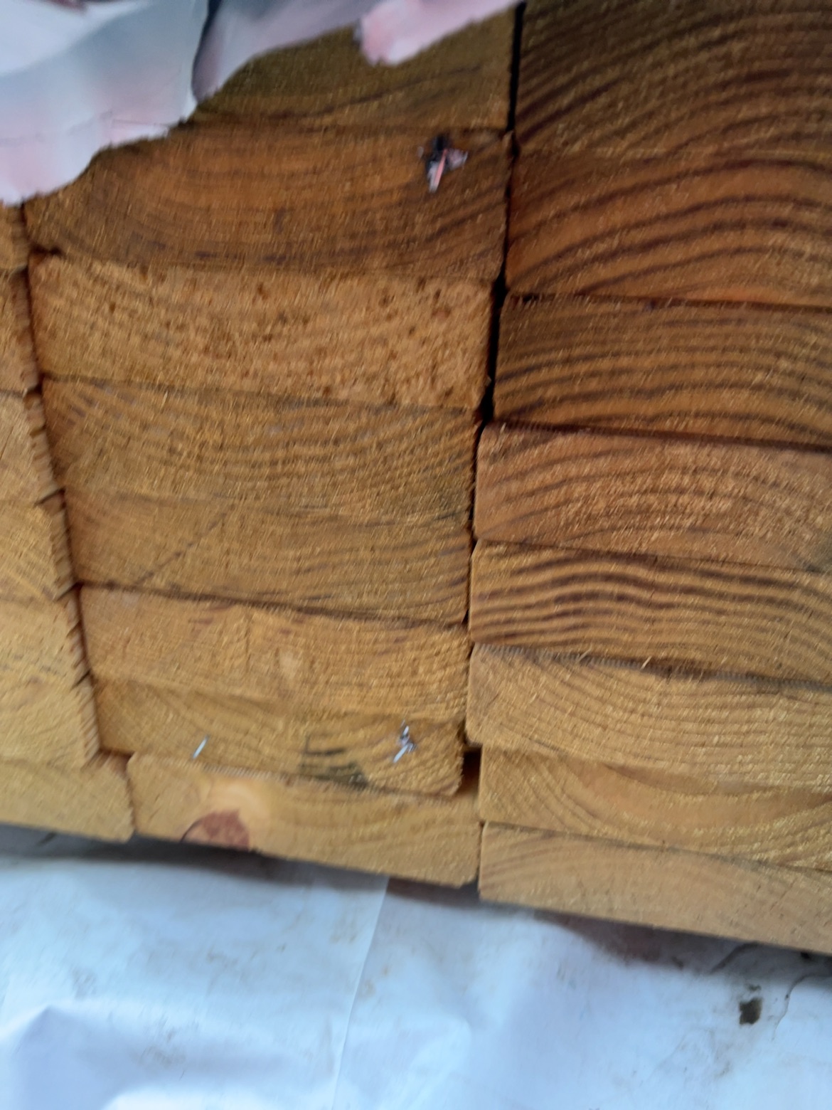 140X35 T3 GREEN MGP10 TREATED PINE-40/4.8 (THIS PACK IS AGED STOCK AND SOLD AS IS) 140X35 T3 GREEN MGP10 TREATED PINE-40/4.8 (THIS PACK IS AGED STOCK AND SOLD AS IS)