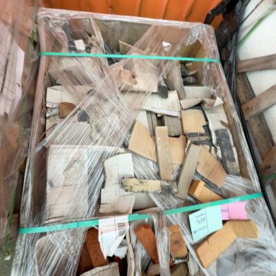 PALLET OF MIXED BRICK PAVING PALLET OF MIXED BRICK PAVING