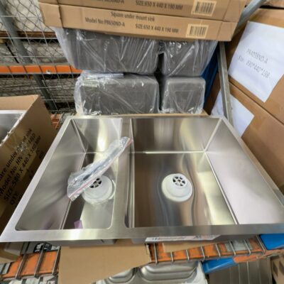 NEW CORA FLUSHMOUNT OR UNDERMOUNT 1 & 1/3 BOWL SQUARE SINK PR650ND-A 12 MONTH WARRANTY NEW CORA FLUSHMOUNT OR UNDERMOUNT 1 & 1/3 BOWL SQUARE SINK PR650ND-A 12 MONTH WARRANTY