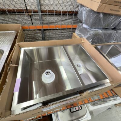 NEW EDEN SQUARE 1.5 BOWL UNDERMOUNT SINK, 12 MONTH WARRANTY PS5844LD