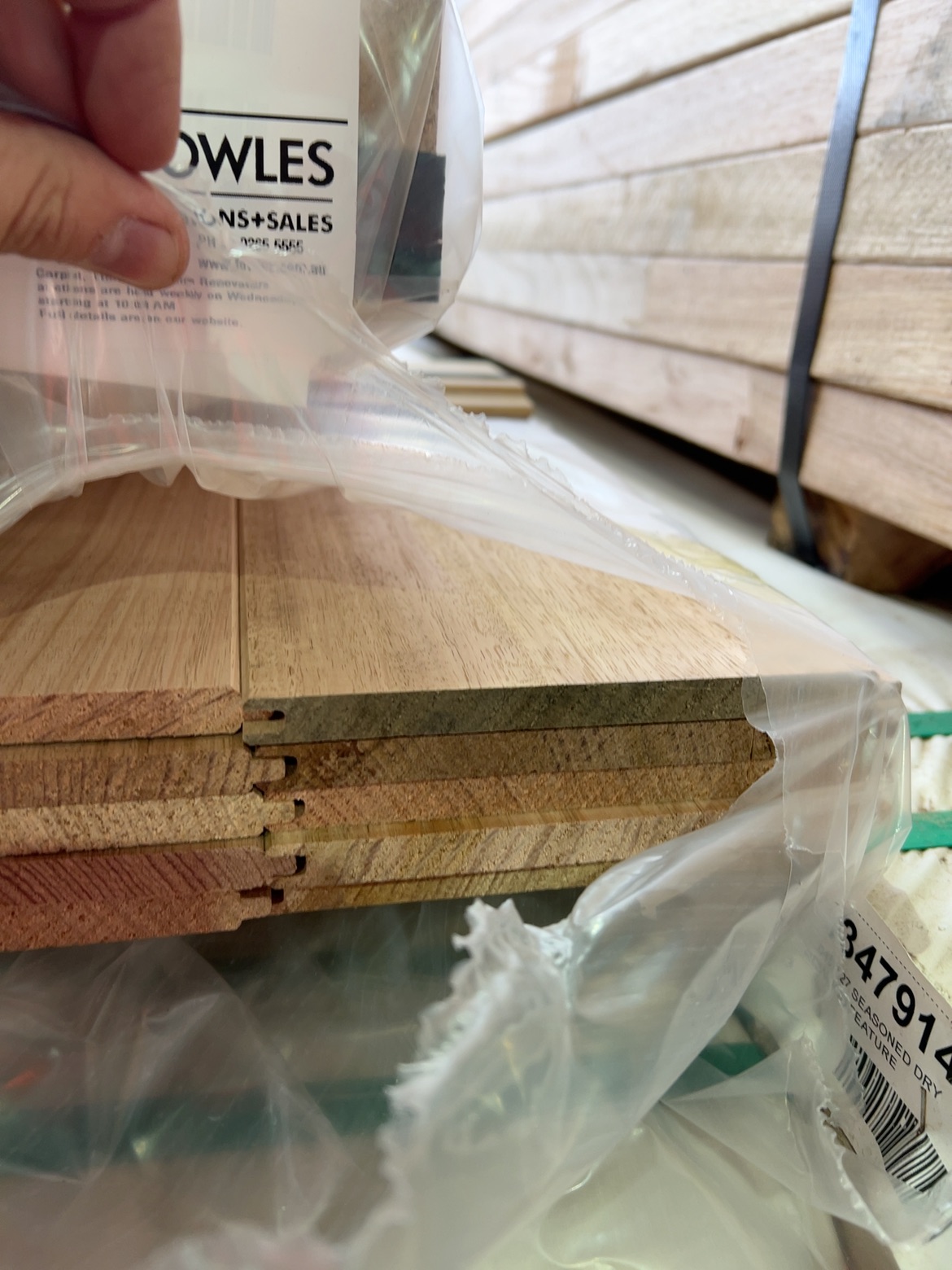 137X10 AUS OAK CLASSIC V/J KD HARDWOOD LINING BOARDS 137X10 AUS OAK CLASSIC V/J KD HARDWOOD LINING BOARDS